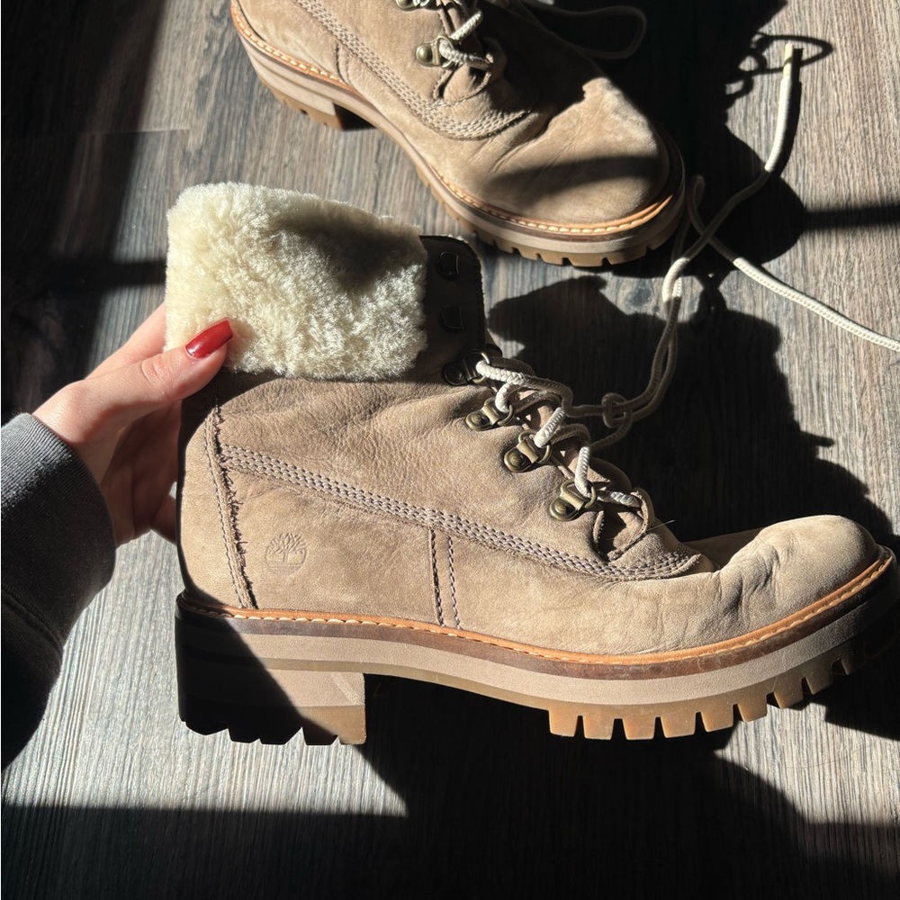 Timberland Women's Tan Fluffy Leather Boots